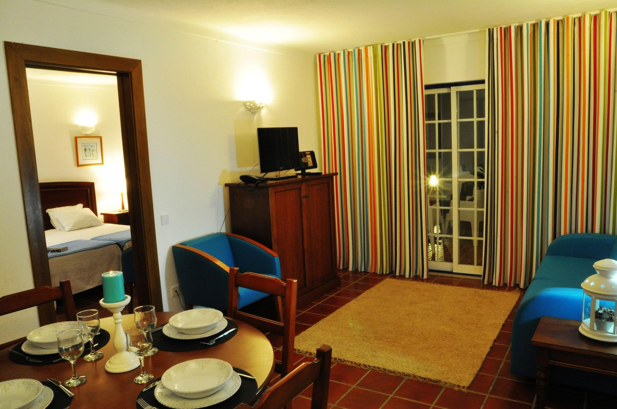 Patios Da Vila - Duna Parque Resorts & Hotels 빌라노바데밀폰테스 외부 사진