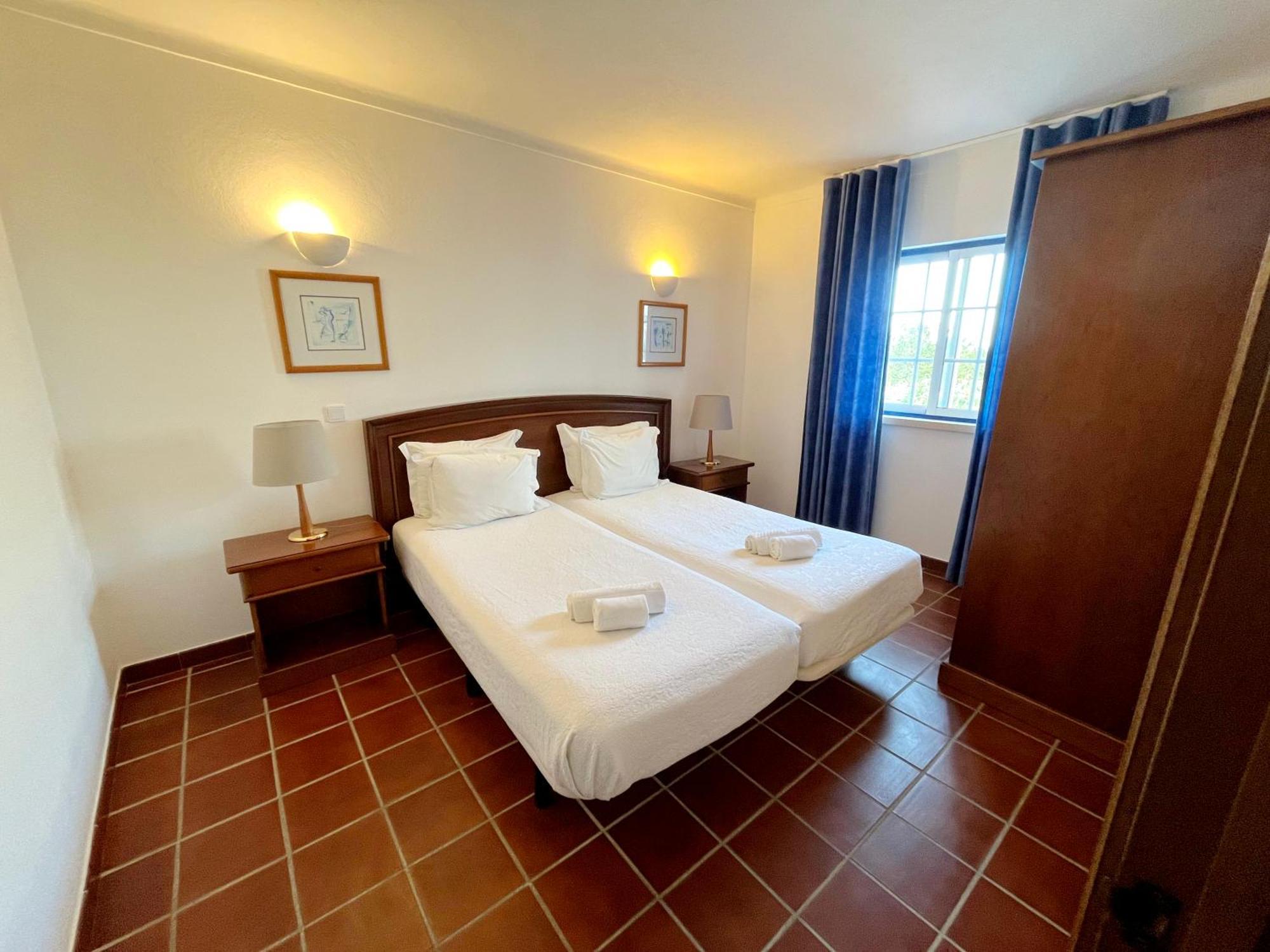 Patios Da Vila - Duna Parque Resorts & Hotels 빌라노바데밀폰테스 객실 사진