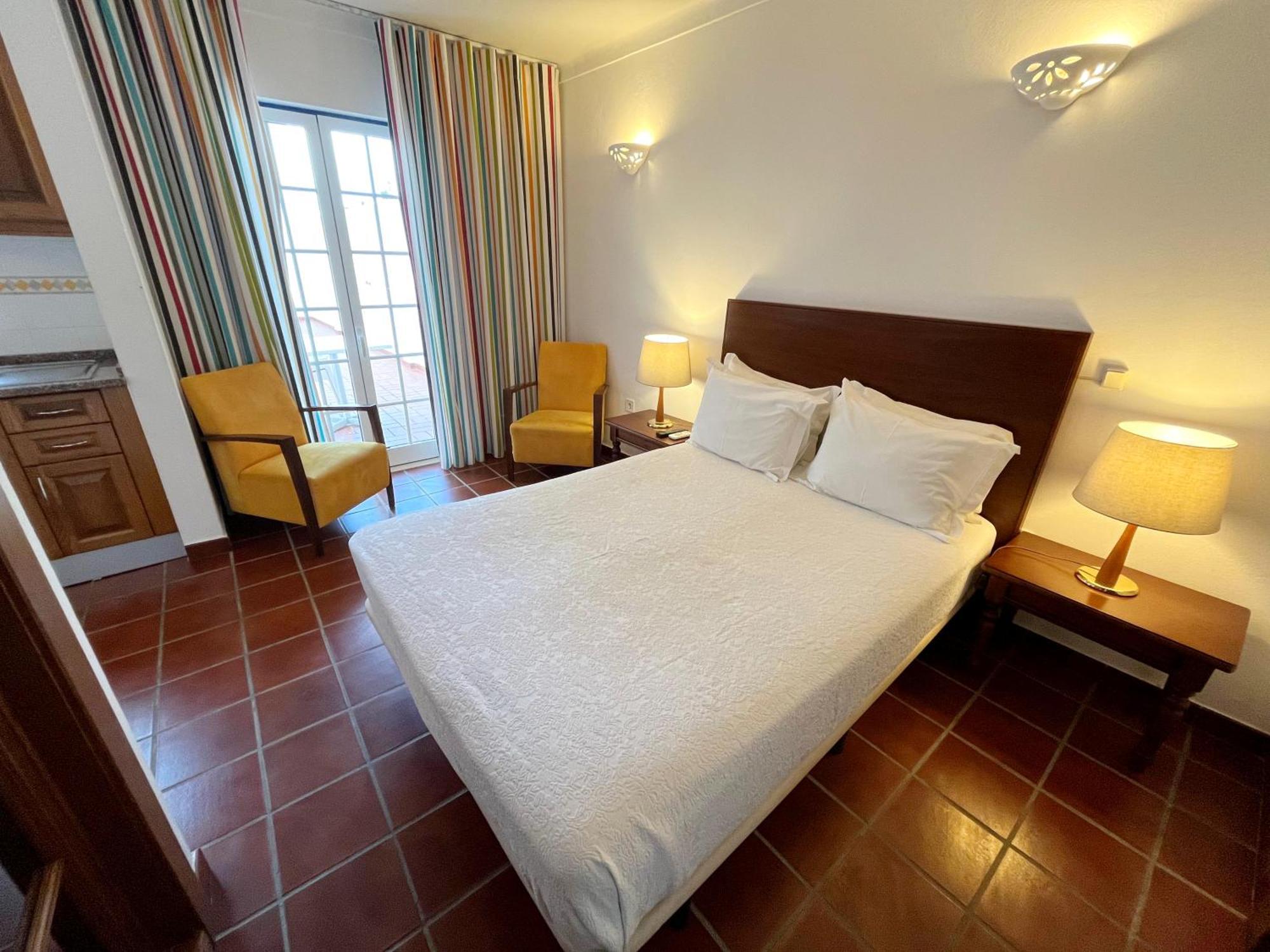 Patios Da Vila - Duna Parque Resorts & Hotels 빌라노바데밀폰테스 객실 사진